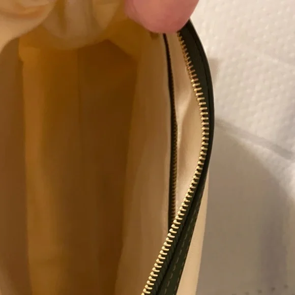 NWT DUYP The Slouch Bag - Soft Grain Leather - Dark Green - Picture 8 of 8